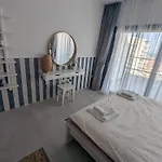 Caesar Blue Sea View Apartamento *