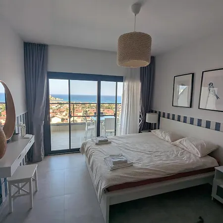 Caesar Blue Sea View *