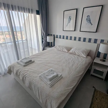 Apartment Caesar Blue Sea View *
